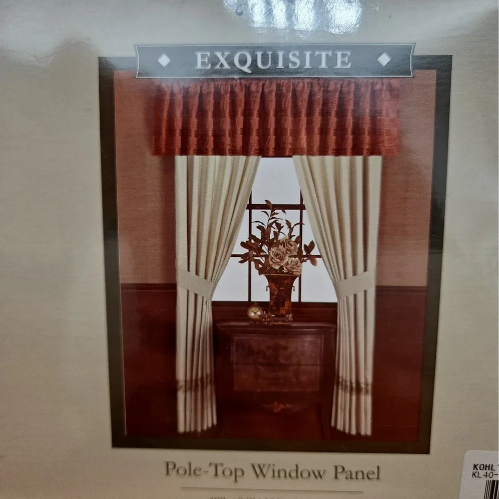 Park Avenue Luxury Collection Exquisit Window Panels with Tie Backs Light Green